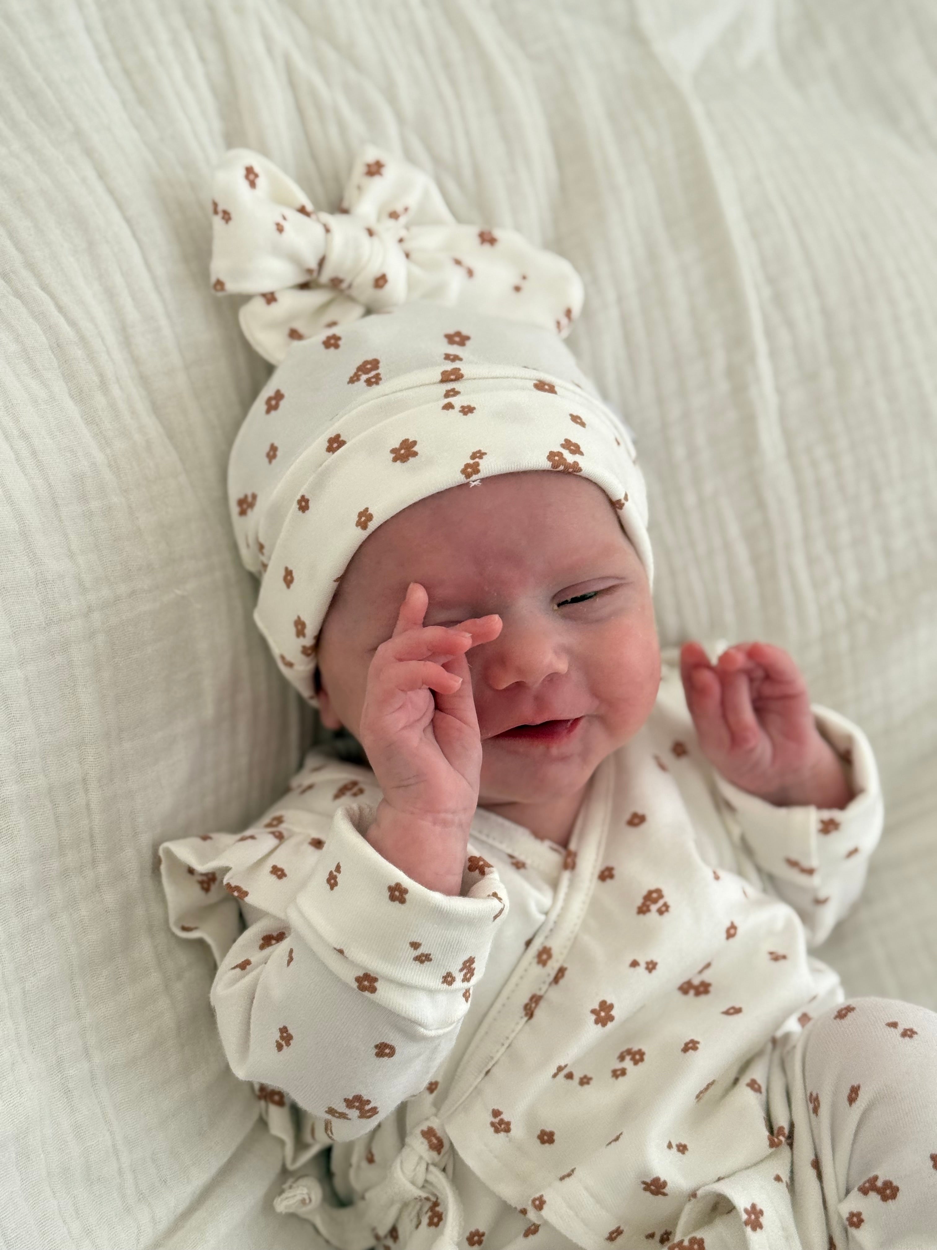 Mutsje strik - cute flower - For Your Little Cutie