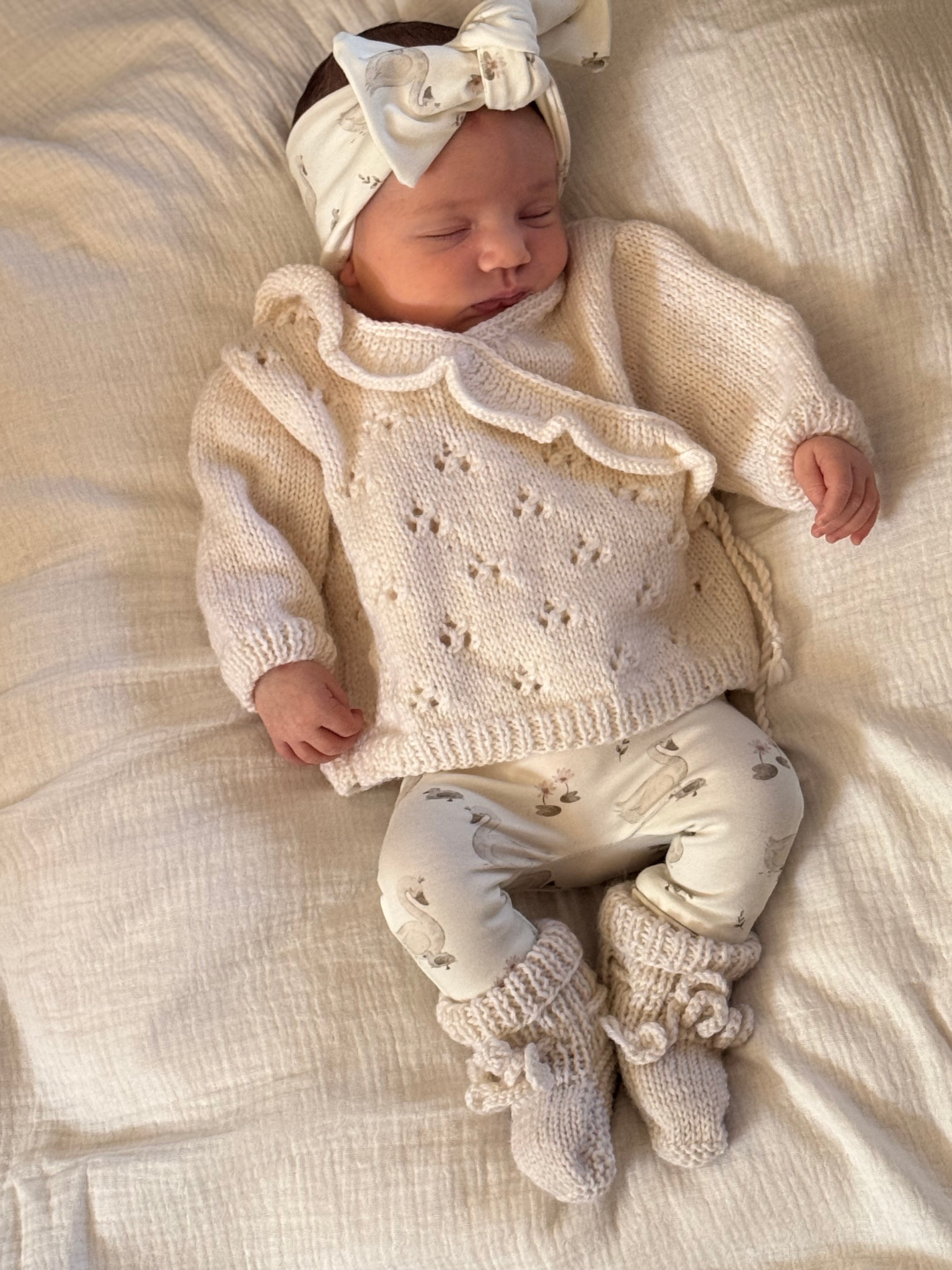 Overslagvest - Merino wol ruffle off white - For Your Little Cutie