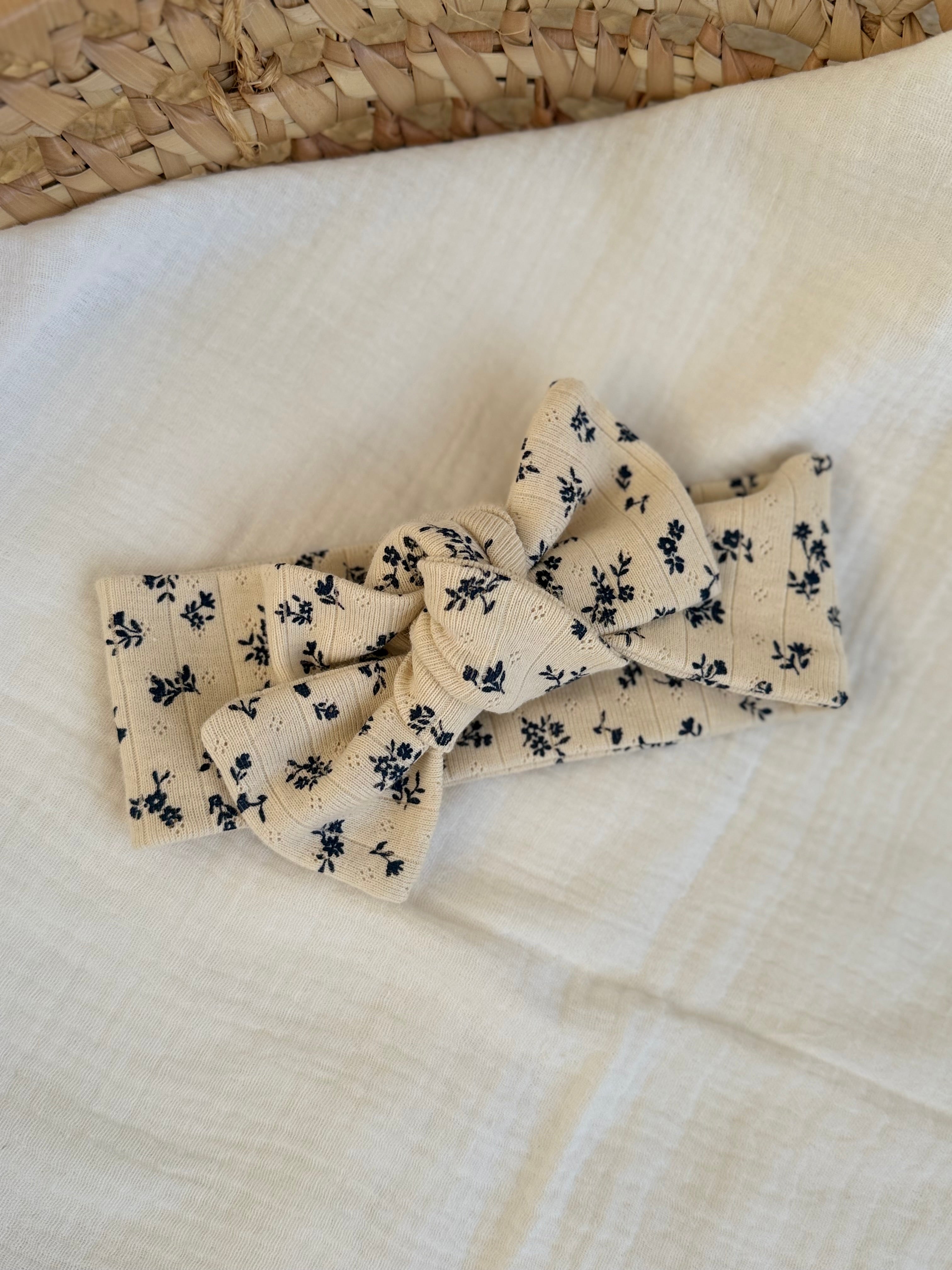 PRE-ORDER Haarbandje pointelle mini flower