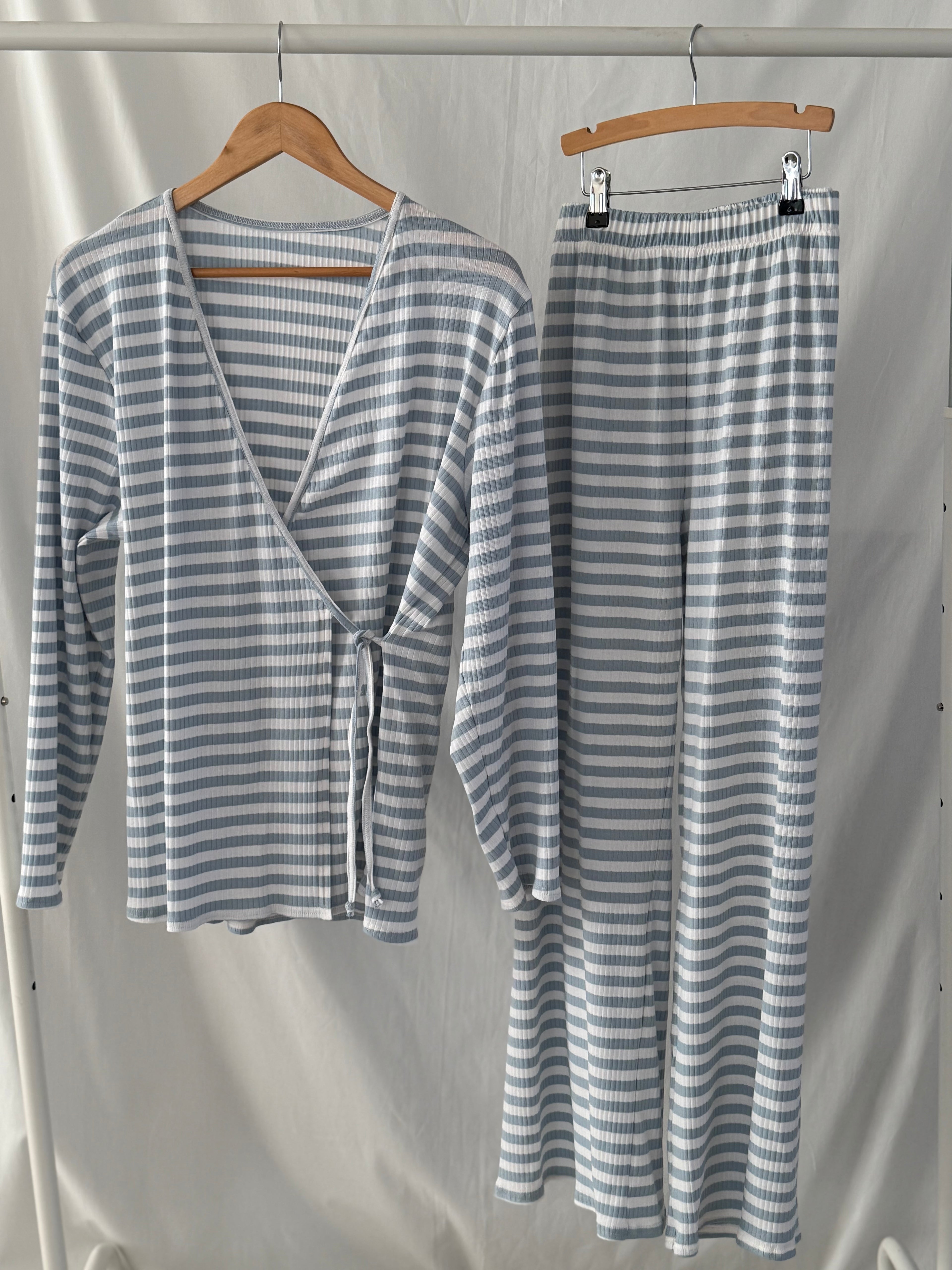 Mama Huispak - Dusty Blue Stripe