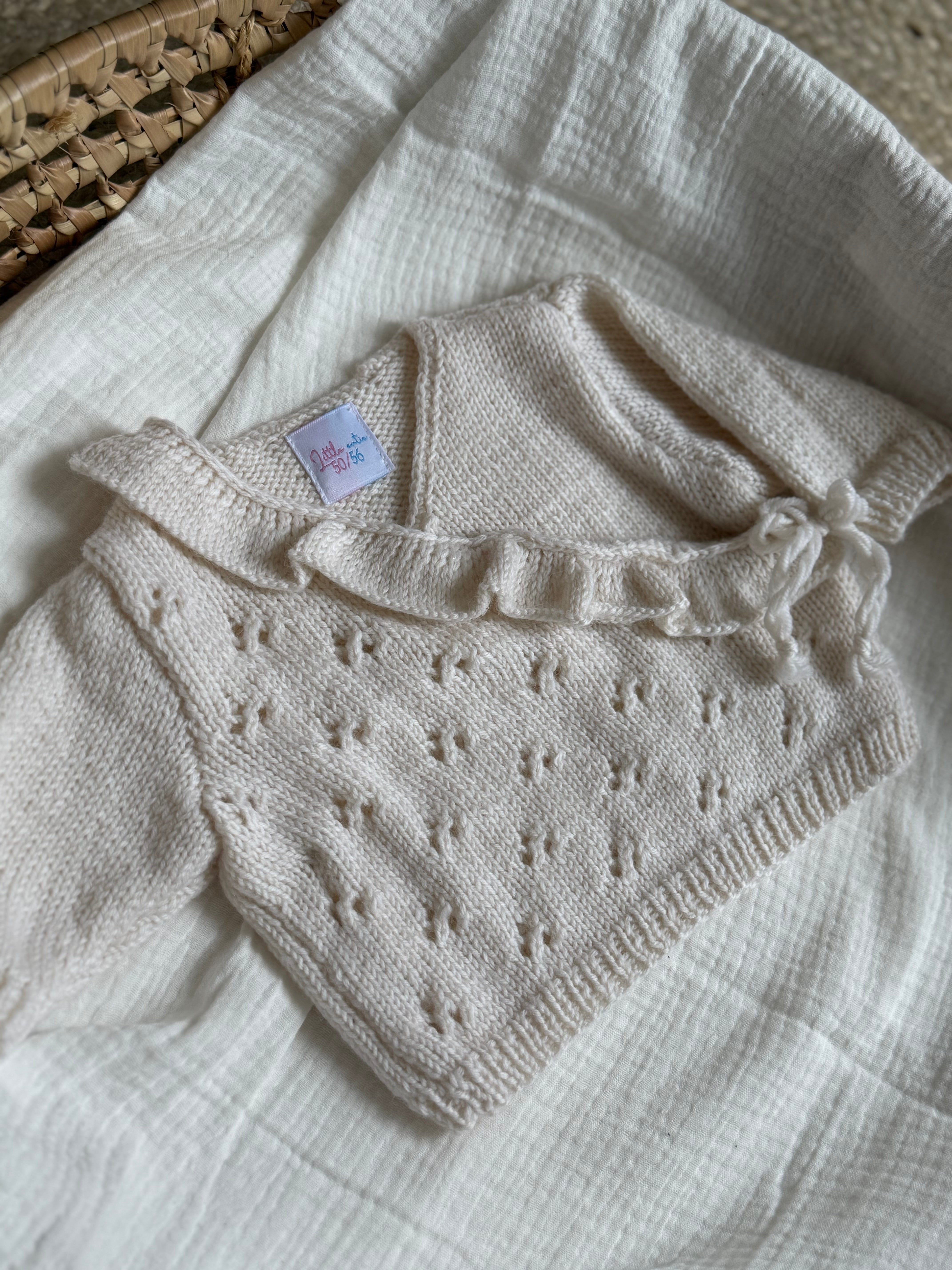 Overslagvest - Merino wol ruffle off white - For Your Little Cutie