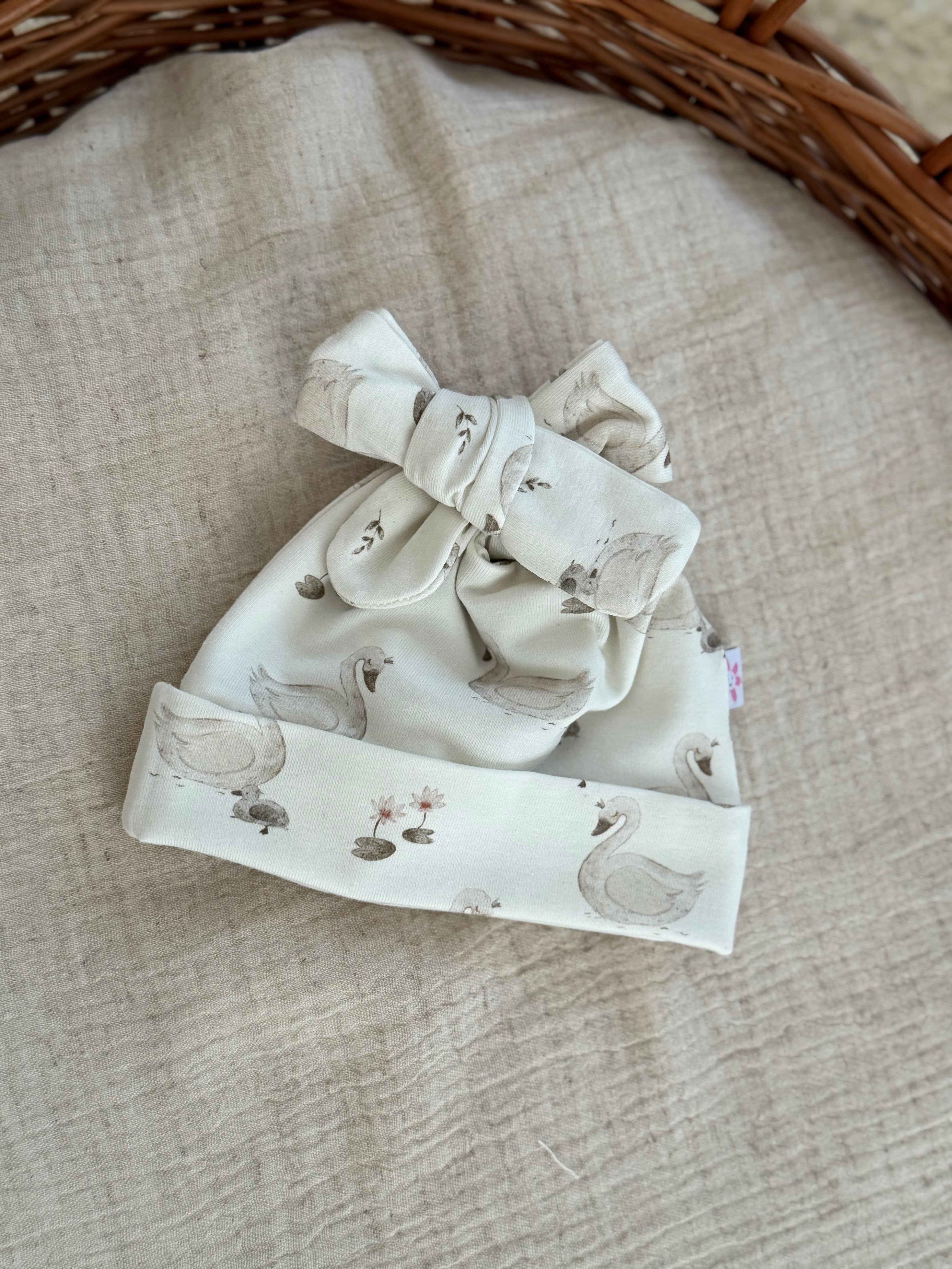 Mutsje strik - baby swann - For Your Little Cutie