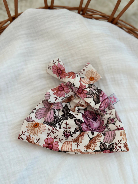 Mutsje strik - purple flower - For Your Little Cutie