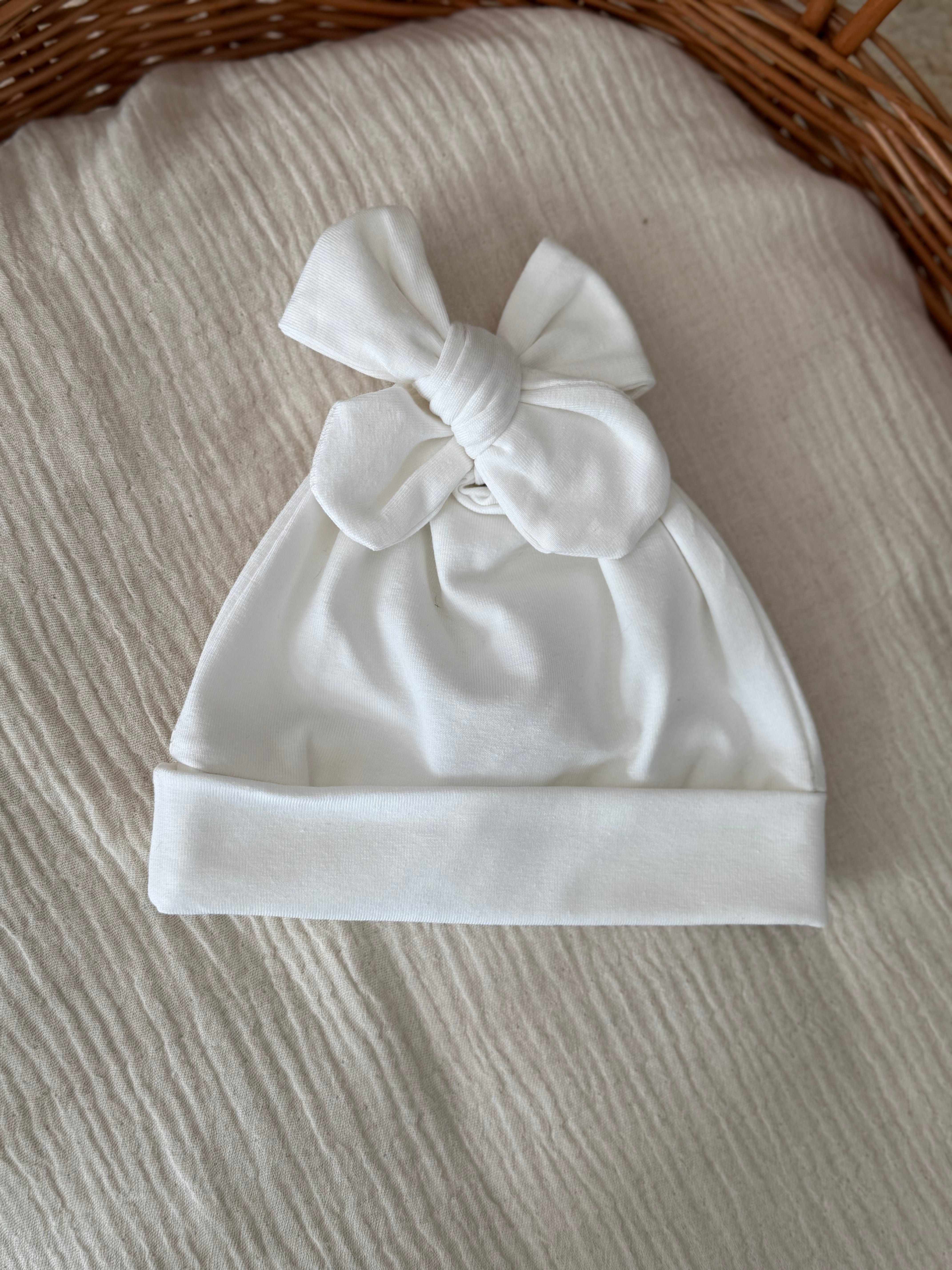Dahlia Mutsje met Strik - Ecru - For Your Little Cutie