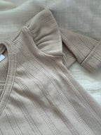 Boxpakje Ruffle - Ajour De Luxe Sand