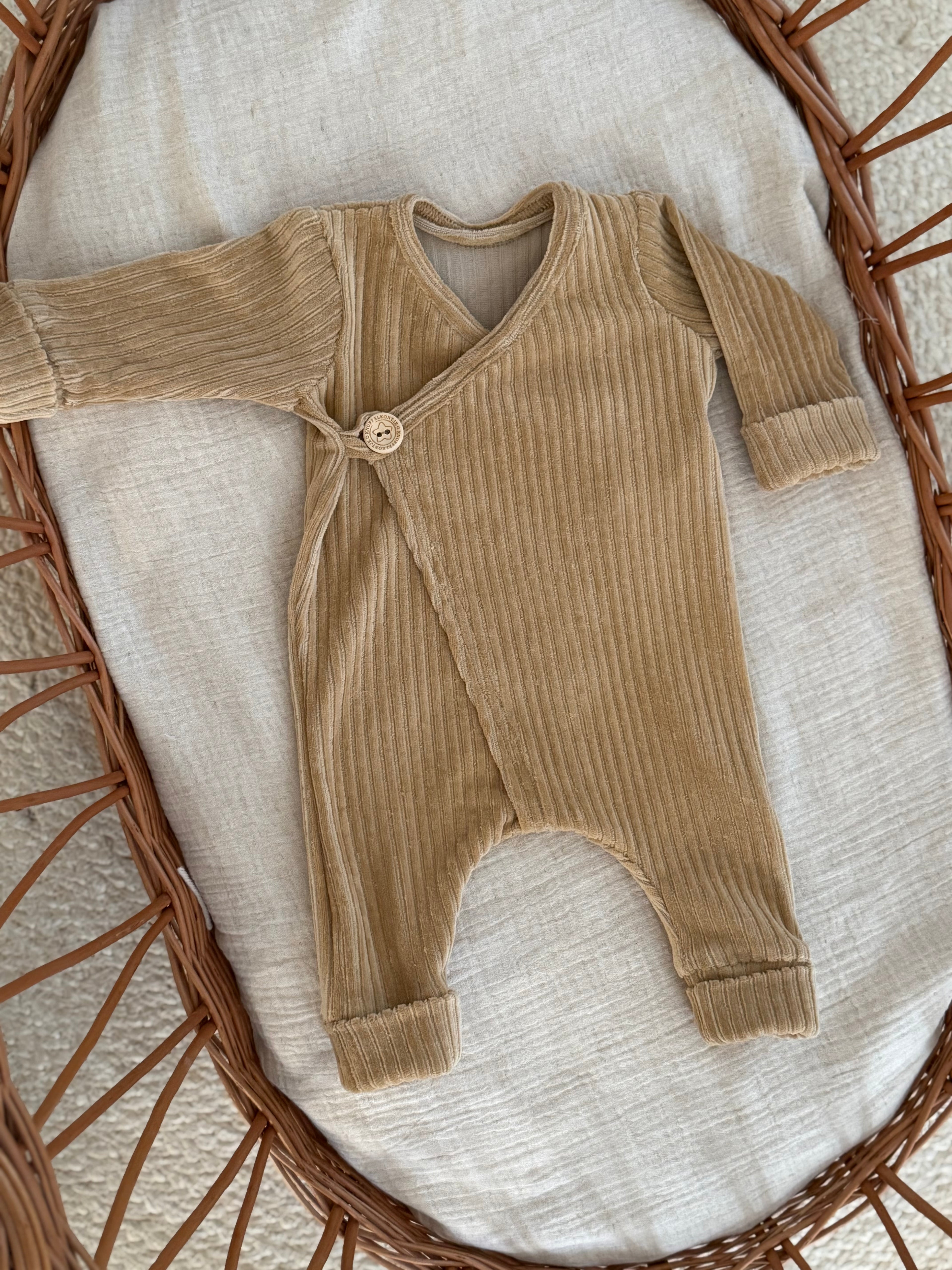 Boxpakje unisex - fluweel rib mosterd - For Your Little Cutie