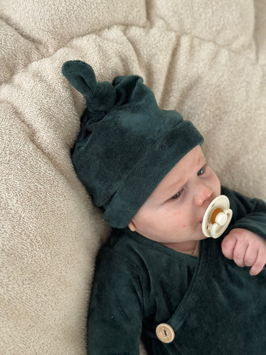 mutsje unisex - velours smaragdgroen - For Your Little Cutie