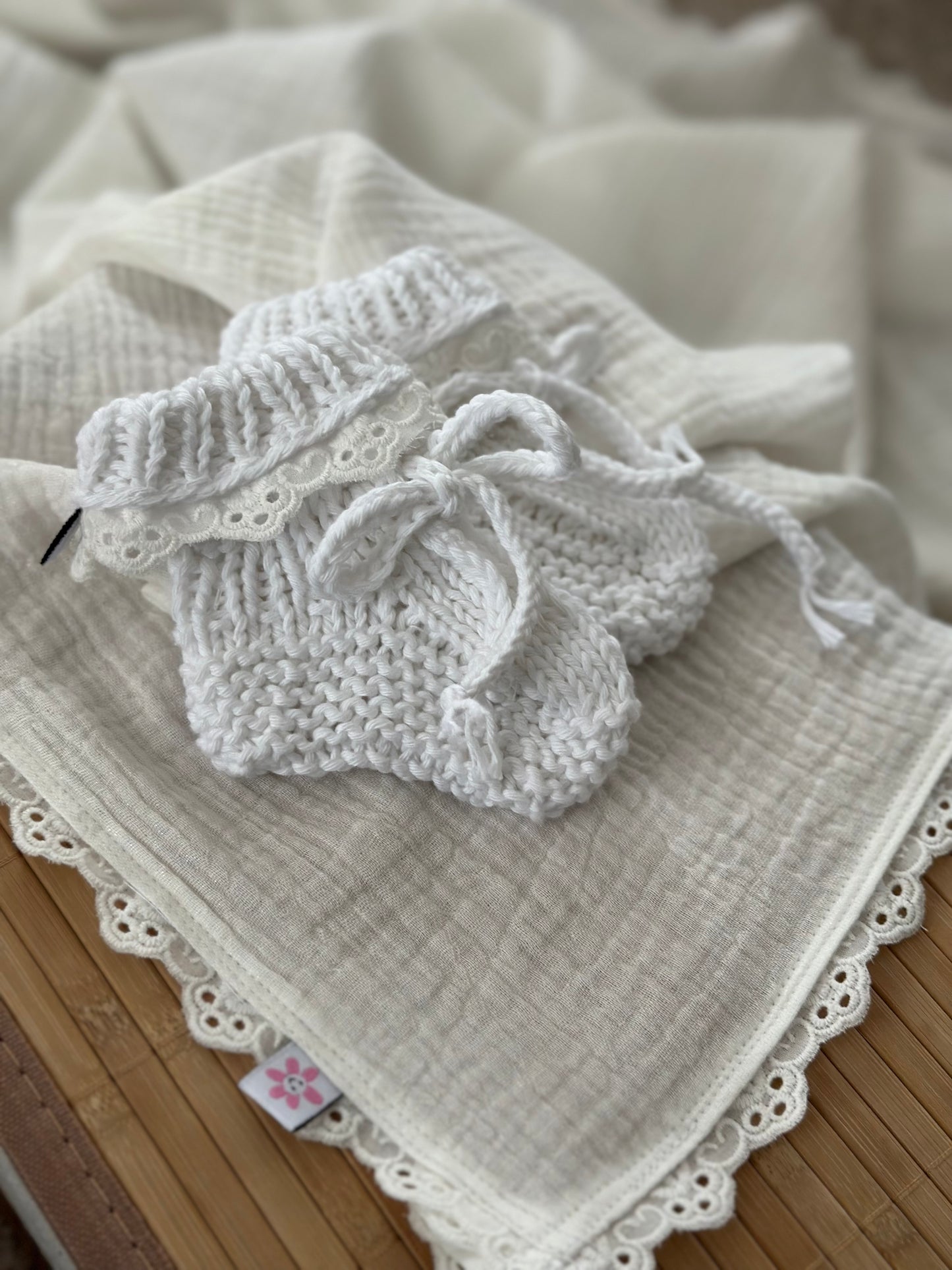 Newborn Set 6 teilig - Stickerei off white