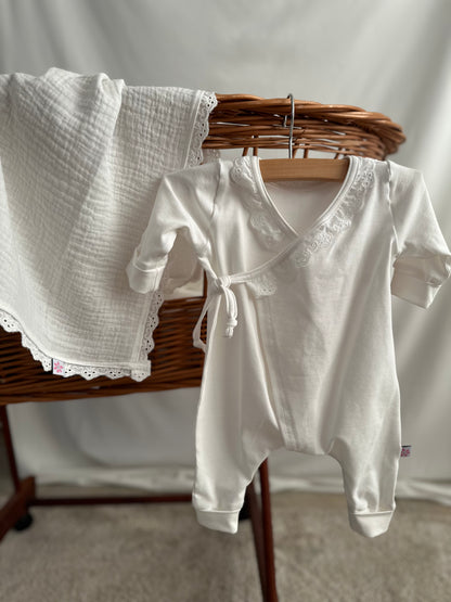 Newborn Set 6 teilig - Stickerei off white