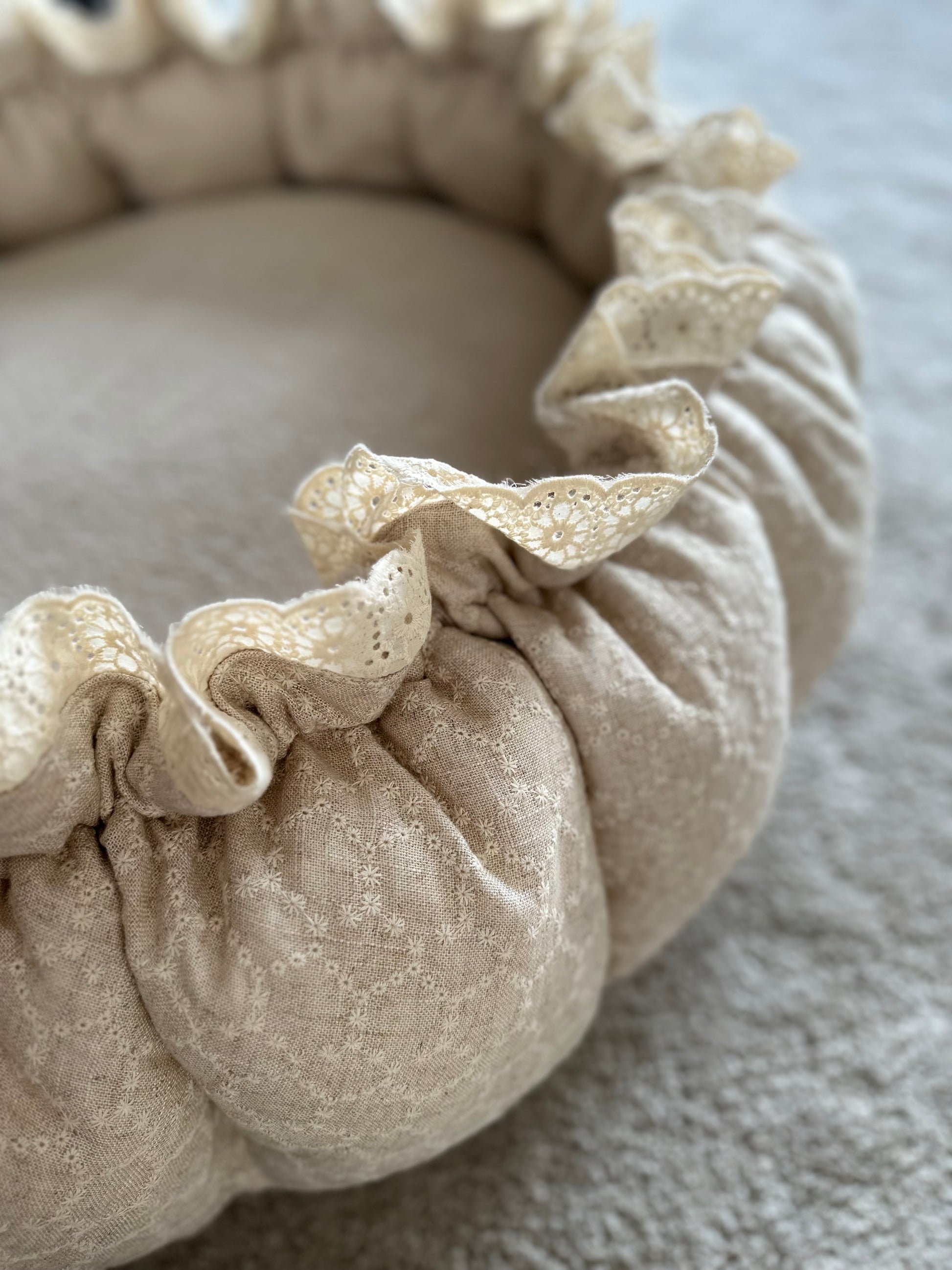 Babynest Linnen embrodery - Sand flower - For Your Little Cutie