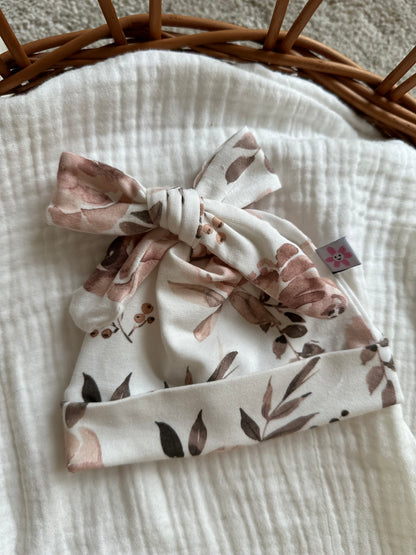 Mutsje strik - Big roses - For Your Little Cutie
