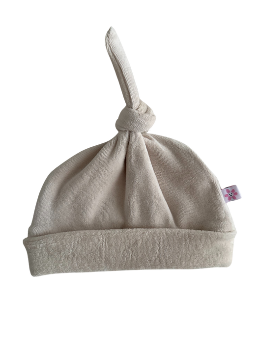 Mutsje - Velour Beige - For Your Little Cutie