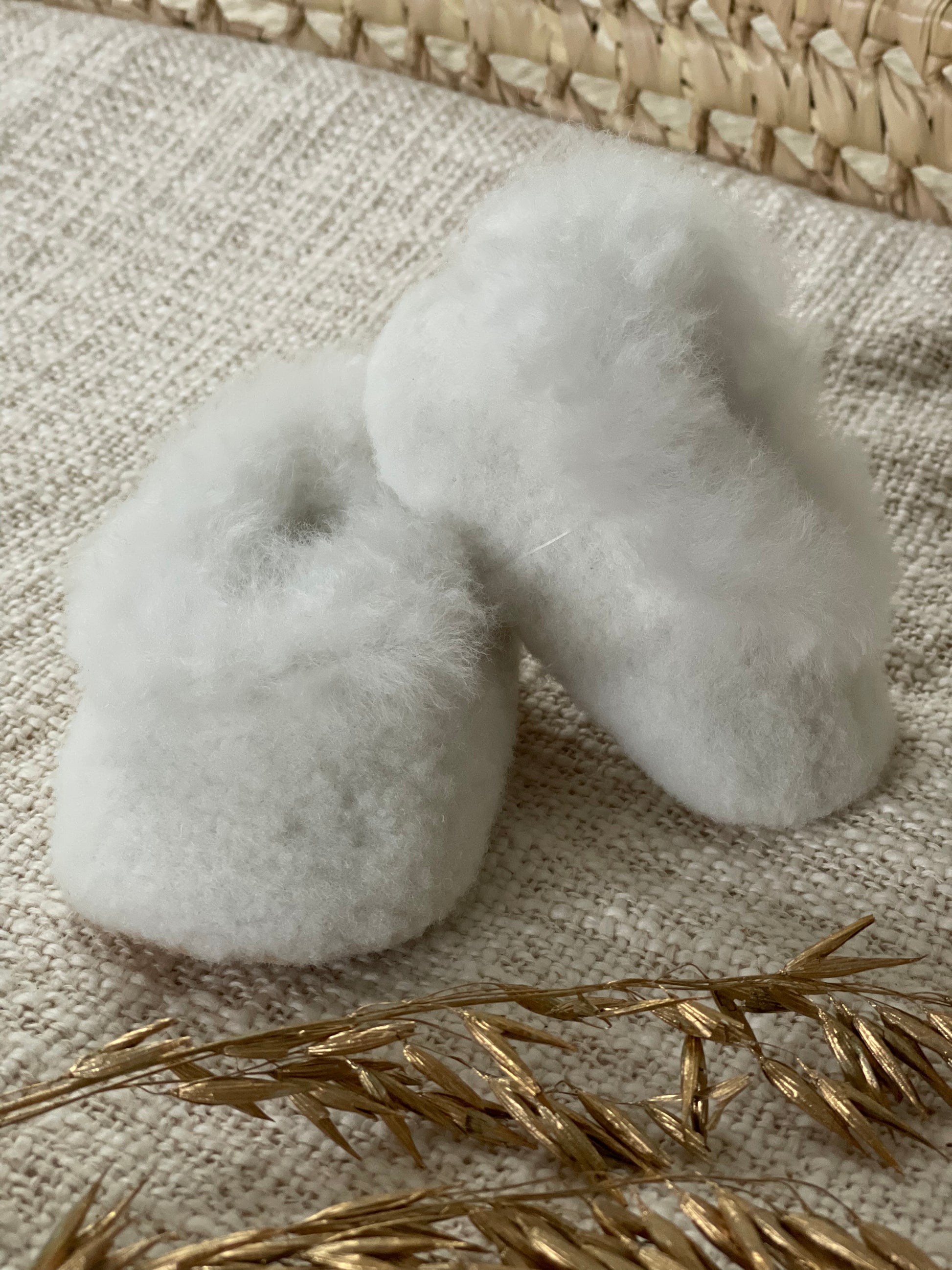 Babyslofjes alpaca bont - ivoor - For Your Little Cutie